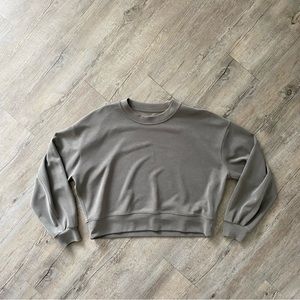 lululemon Perfectly Oversized Cropped Crew - Size 10 - Grey Sage